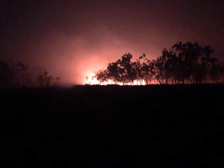 IndigLandSea's tweet photo. Amid catastrophic fire conditions in the Top End, #FishRiverRangers put in long hours to halt the spread of wildfires onto ILSC operated #FishRiverStation. Well done Rangers for protecting this iconic country from going up in flames. 🔥🖤💛❤️
#IndigenousRangers #WorkingonCountry https://t.co/NPhWPiZUCQ