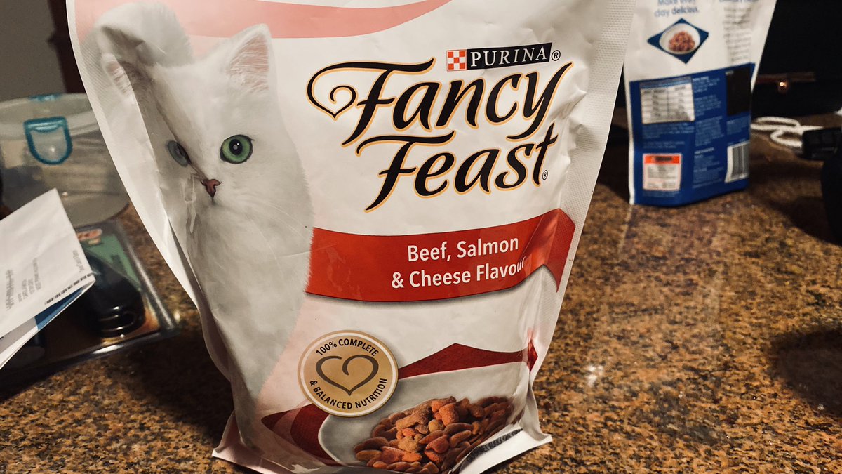 fancy feast biscuits