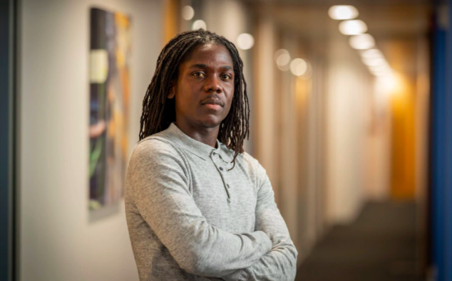 britishfuture's tweet photo. New survey by @BITC finds 74% of black employees were keen to progress in their careers vs. only 42% of white employees. Yet a third of black respondents felt their ethnicity will be a barrier to their next career move. https://t.co/3LZGIYIGG5 https://t.co/ORMv9kED0Q