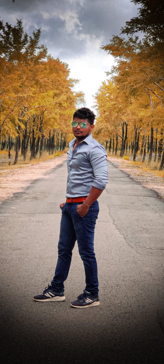 VinothChoreogr1's tweet photo. #innerpeace #keepcalm #nature #native #momdad #OnePlus7t #lightroomapp @shan_dir @VijayaVCKAvadi nama oor vazhiyil🚗📷 https://t.co/XJ0BtubREg
