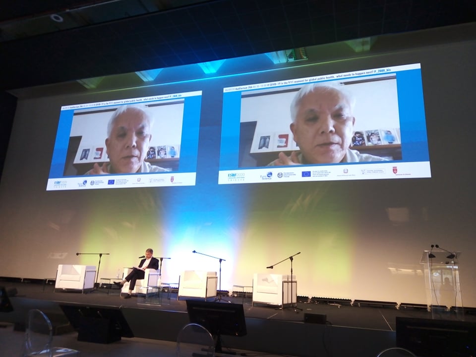 TRIESTE_news's tweet photo. Il capo di #Japan #Science and #technology dichiara che "has been a mysterious success: we simply have only requested people to stay home"
Durante l'incontro lo studioso ha inoltre presentato una "#magicMask" capace di bloccare il #Covid completamente
#ESOF2020
@ESOF_eu https://t.co/mMIsCpHSKw