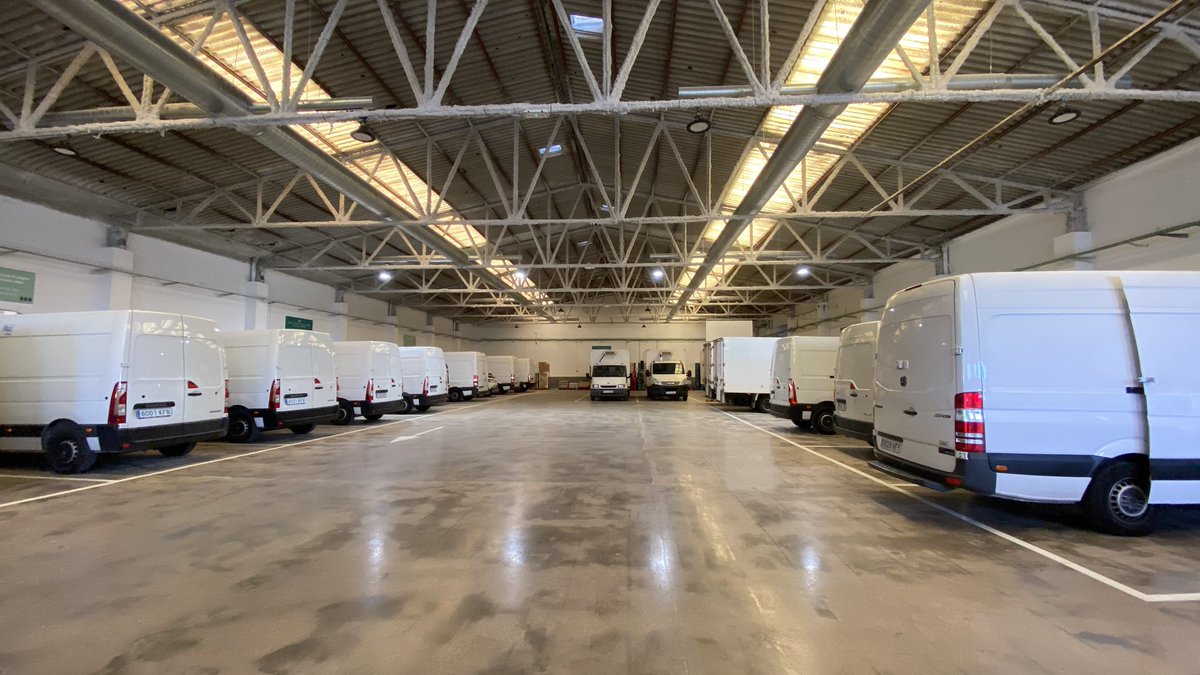 PuriNaya's tweet photo. Las nuevas instalaciones de @Teika en Paiporta son una pasada. Nuestrxs compañerxs tienen una base en Valencia a la altura del trabajo que hacen que es excelente. Gran equipo teiker!
#Vending #BuenVending https://t.co/QSUOvILzE8