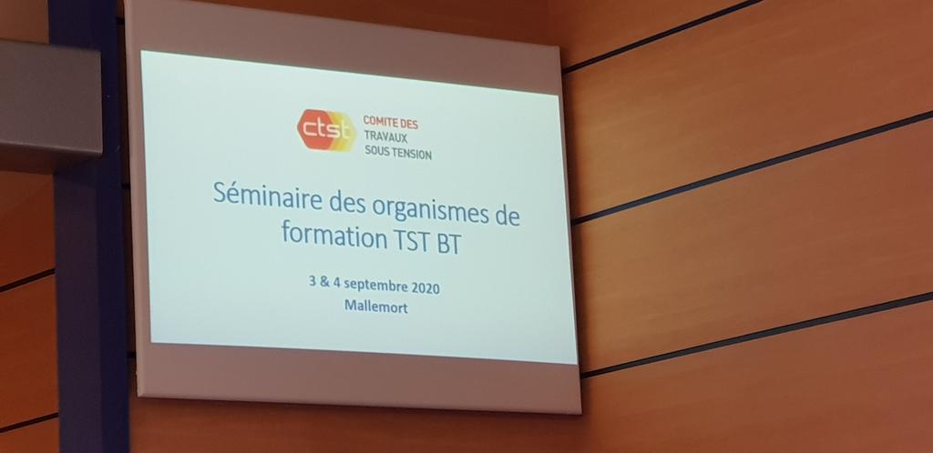 AderSamatan's tweet photo. Le LCA et son plateau technique monteurs réseaux électriques TST BT présent au séminaire annuel des OF via le #GMPO #MTRE #Avenir #formations #Energie https://t.co/0U4PI9PowV