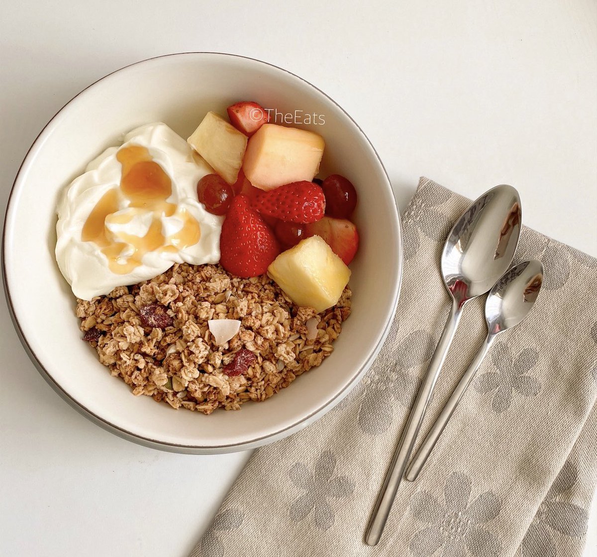 _theeats's tweet photo. Good morning ☀️ 
Muesli, fruits and yoghurt 😋
#Foodie #Breakfastideas #TheEats
@_theeats https://t.co/ddQuLocmut