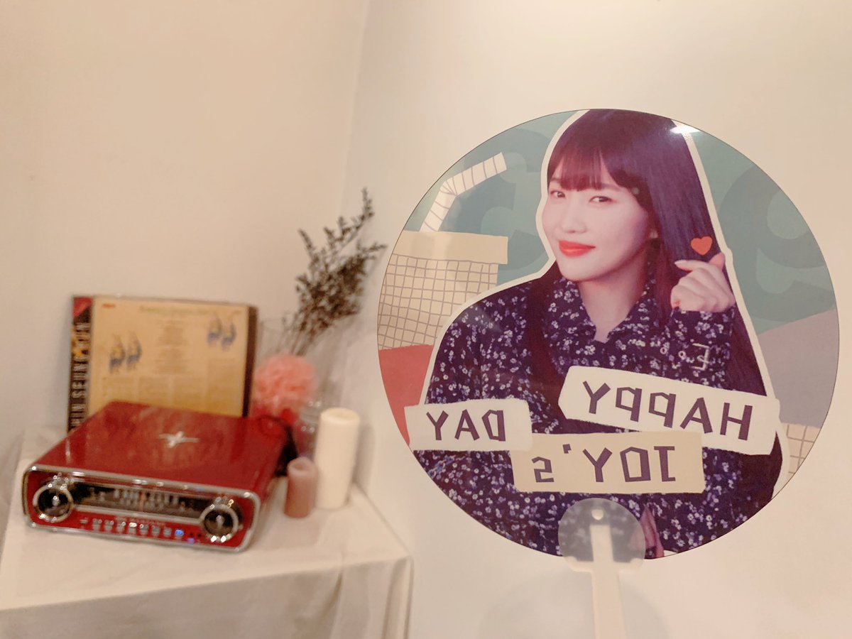 Newpuppybaer's tweet photo. 귀여운 수영이 부채랑 컵홀더 감사합니다😊💚
#감탄커피 #HappyJoyDay 
@Sy_JOYstar   @RVsmtown https://t.co/ydmaSKTx4E