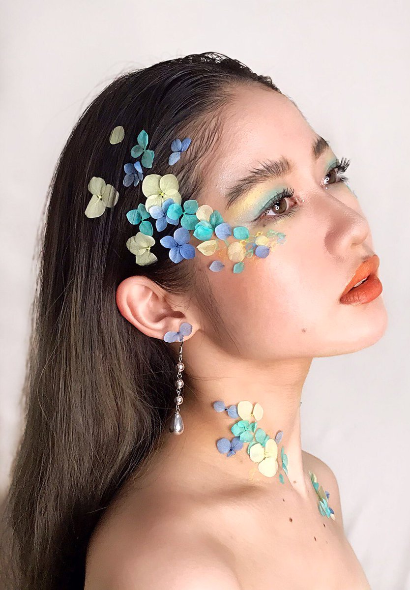 Vivid 清水lala日毬 ビジュアルアートクリエイター ミュージカル俳優 メイクアップアーティスト モデル ミュージカル In The Heights American Ideot 等 カレ 弾き語りアーティスト Youtube弾き語りチャンネル 等 Maca Pen T Co