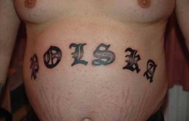 A to ci zagadka dopiero. To to, ten tu o, to je pan patriota, czy pani patriotka we stanie co to się jej tam cuś zalęgło? We brzuchu?🤔 Te tabsy od seksedukatorów prawicowych tylko zamieszanie robio.