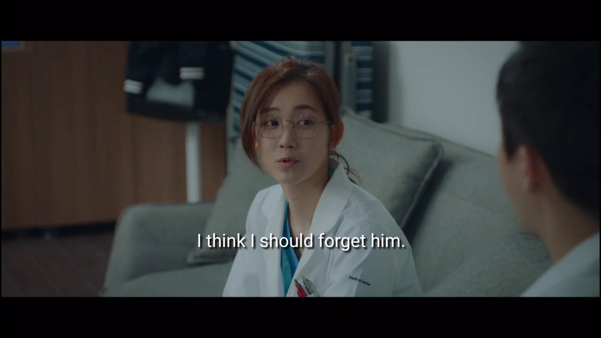 not having any choice but to turn down her plead to take her out for dinner. Dr. Jang’s reaction is truly admirable and brave. Choosing to give up on the person you like is also a brave thing to do. Accepting that the person you like can never like you back is difficult.