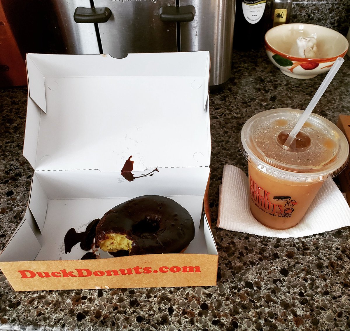 KatieMalec's tweet photo. A free coffee & donut from Duck Donuts?! Yes please! 🦆🍩☕ Thanks once again to the awesome admin of LRMS--@LRMSPrincipal @heindrmd & Amy Alexander!🐺❤
#bestadminever #lrmswolves #packmentality #positivelypwcs https://t.co/Cwq8exNZue