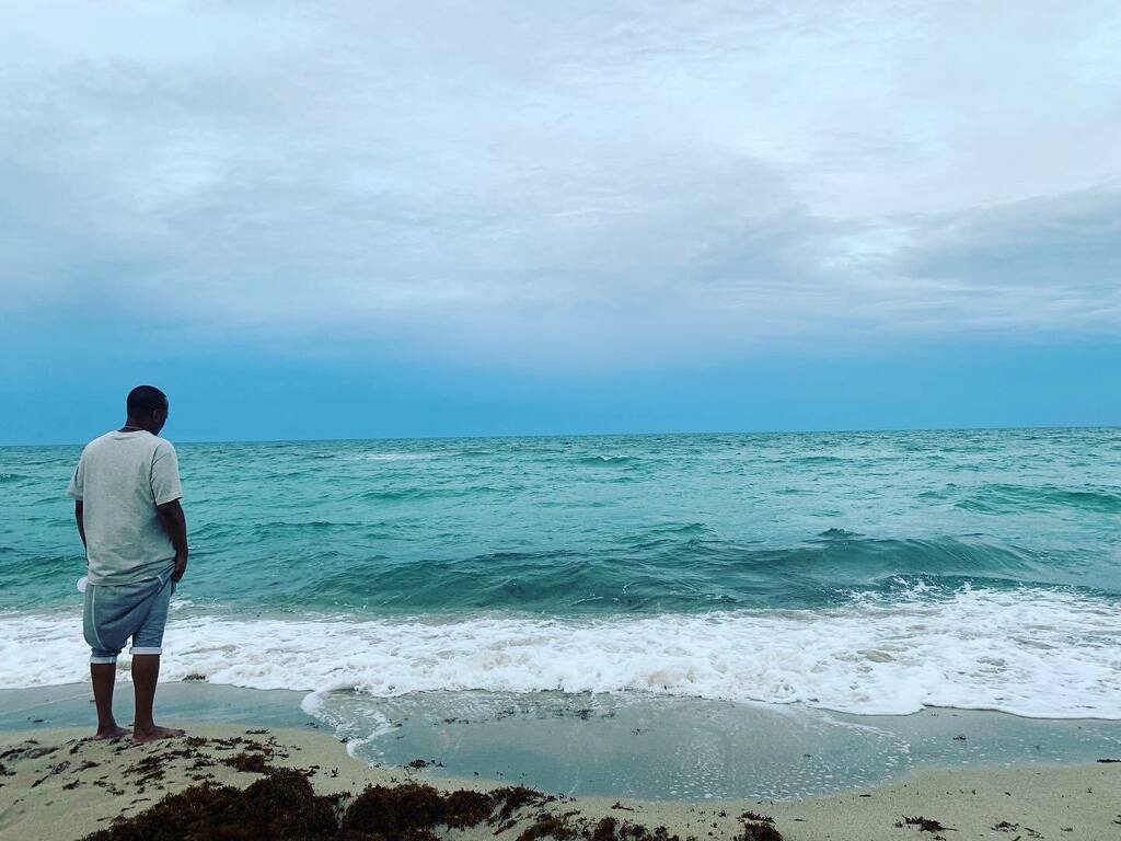 omarepps's tweet photo. The ocean has always been my solace. I feel at one with the earth, and the universe whenever I’m near the sacred waters anywhere on the planet.
#GodIsBeautiful🙏🏾🙏🏾 https://t.co/tcDPpTFHsQ https://t.co/sfDrgzMMlM