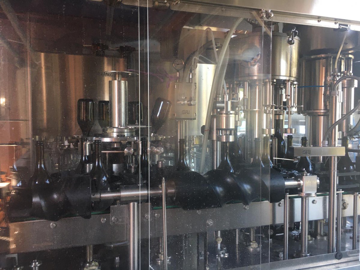 ConsulMexMIL's tweet photo. ¿#Sabíasque en la región Piemonte se produce una cerveza artesanal con base en receta de #México 🇲🇽?. El empresario Luis García Estrada de @BirraMexicana 🍺, junto con la cervecería @Soralama la crearon. https://t.co/C3JzoLGHNK