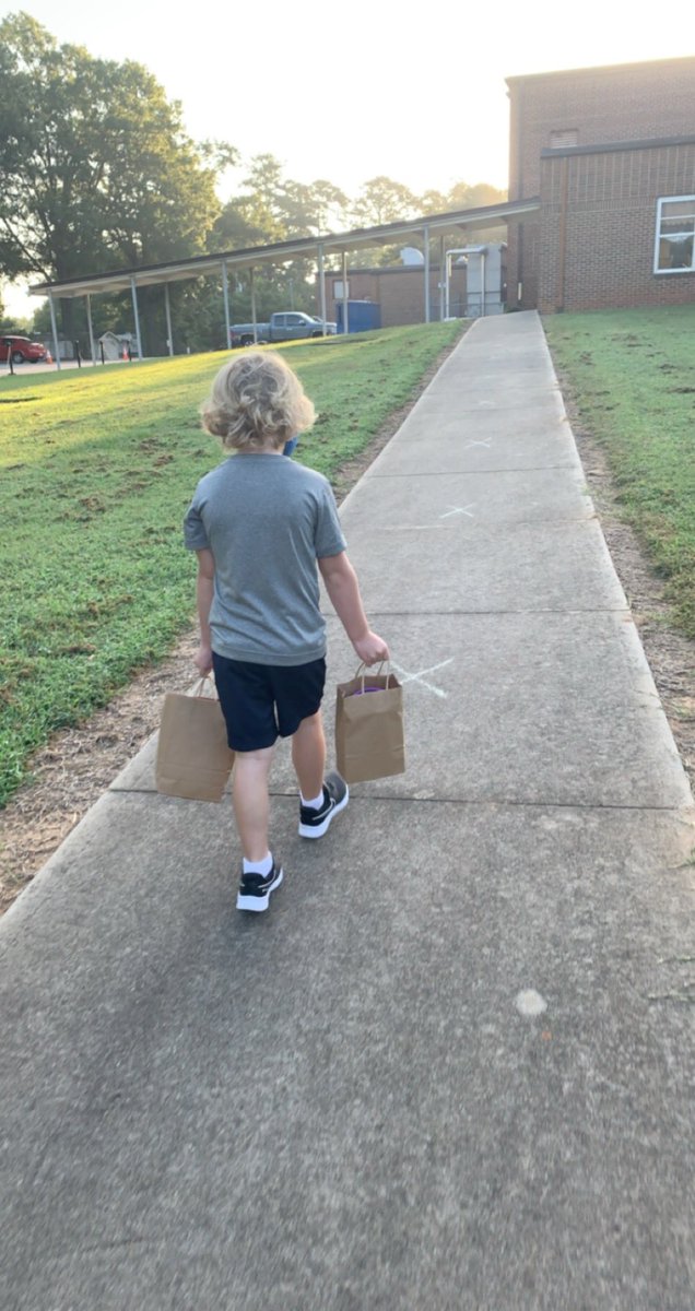 awwebb12's tweet photo. We dropped our Lanman off at 4K today to meet his teacher and some new friends! We are so proud of him! Man, where does the time go!? https://t.co/Xv0RGMzVO3