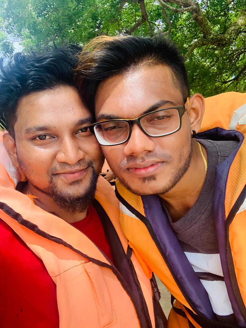 Vijersh's tweet photo. Last days wit my Frns🏝😍😘 https://t.co/XOrwYAKop2