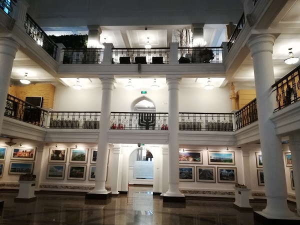 The New Synagogue was built in 1918 by Russian Jews in Harbin, North East China.It was the largest synagogue in China.In 2004, it became Harbin Museum of Jewish History and Culture.