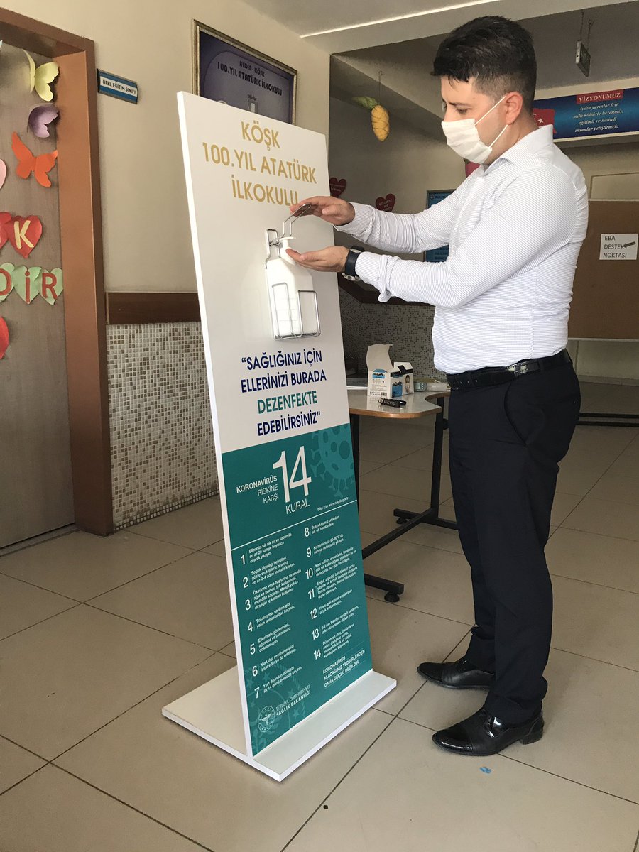 KoskMem's tweet photo. İlçe Milli Eğitim Müdürümüz Sayın Selim KARATAŞ 100. Yıl Atatürk İlkokulunda covid-19 salgın hastalığına karşı alınan tedbirleri yerinde inceledi. @tcmeb @Aydin_MEM @Selim_Karatas09 @AydinMemArge @ziyaselcuk @seyfullah0966 https://t.co/cKG9Wcd681
