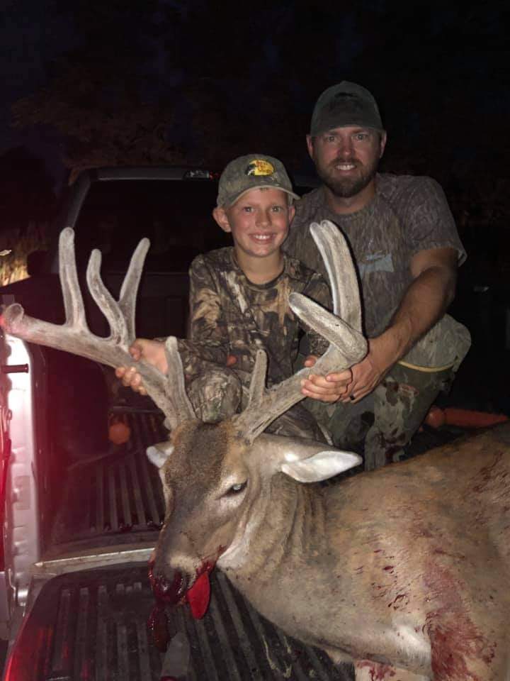 tnwildlife's tweet photo. The 2020 velvet hunt weekend has everyone fired up for the season. Parker Young and Matt Moore filled their tag. Who else had success? Share your pics in the comments. ππ»π¦
#tnwildlife
#GoOutdoorTennessee
#hunttn
#velvethunt https://t.co/SiWwPRbNcO