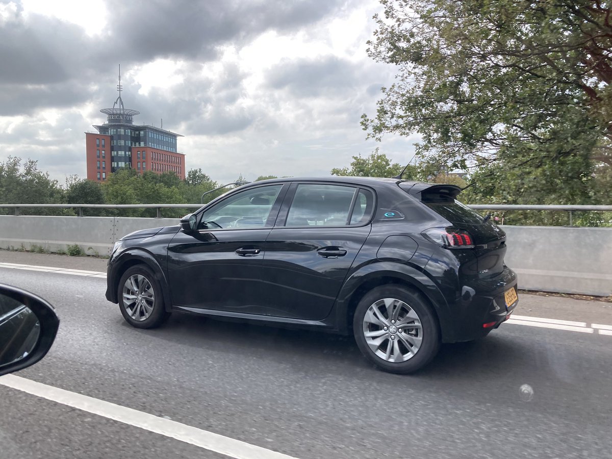 electricfelix's tweet photo. Finally! Spotted the e-208 with Dutch plates! Welcome on the road buddy ⚡️#e208 #peugeot #alwaysontheroad #spotted #smallev https://t.co/RO6xfxWHNm