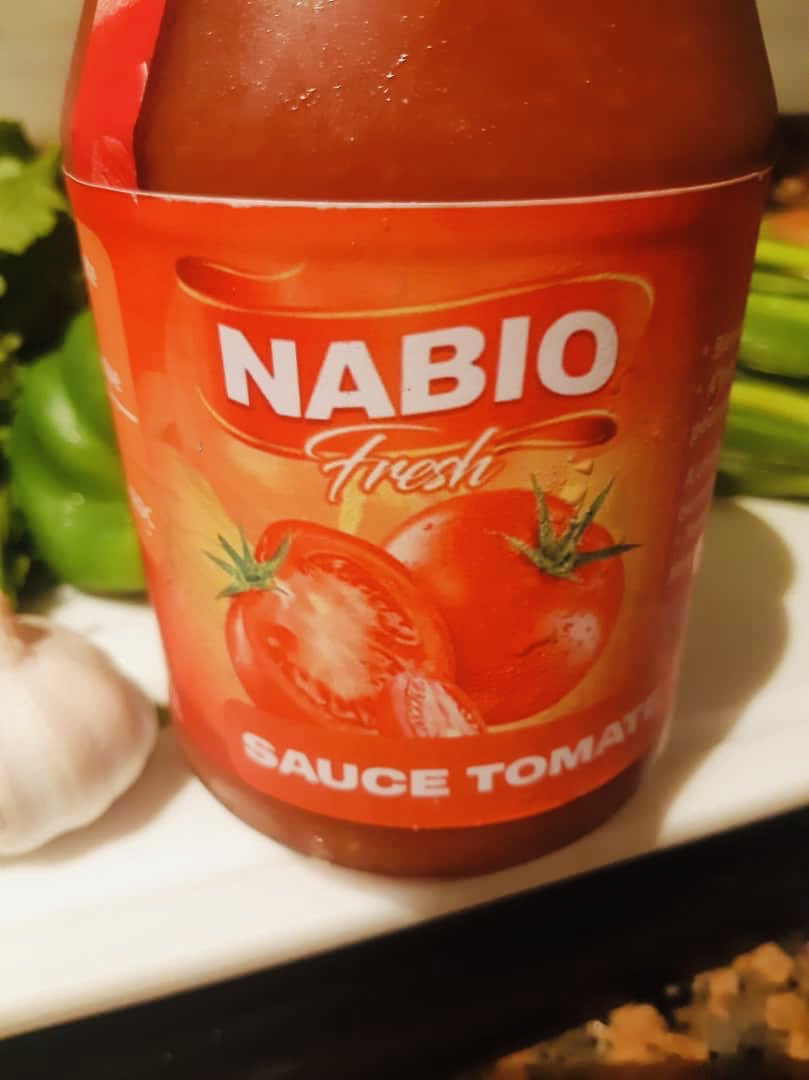 p_kissimba's tweet photo. @BokulakaLulu Mon hier j’ai testé un produit #Madeinrdc que je vous recommande à trouver dans nos #Bisoshop bientôt #Nabio sauce tomate et nous soutenons le jeune entrepreneur @CodidisCongo @FelySamuna @guyntoto @central_sage @CybelleKamba @annytenga @AndyBemba @leonKakese #Fièrementcongolais https://t.co/Fq7pOxj0kR