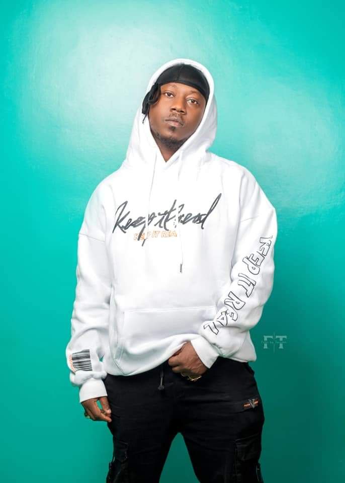 Flowkingdom_Off's tweet photo. Cool guy. Cute guy. Nso wo try a, suicide. 
Me future, you too bright. You no go fit my shoe size
New ride. New vide. So fly. Don't try. Stone babia m'aduru no, me hwɛ fɔm a na me hu skies

@Flowkingstone_

#Oseikromgeng https://t.co/Q3wbEXUbnm