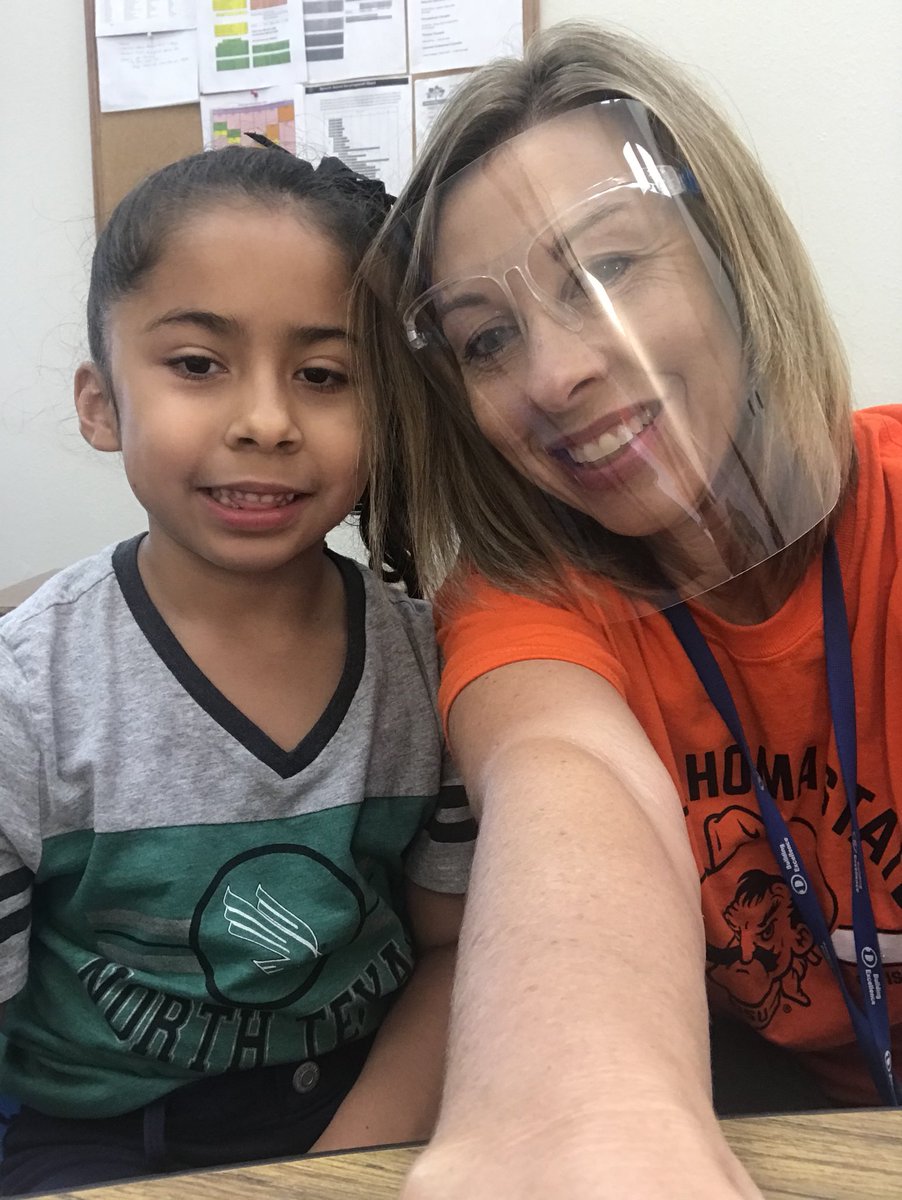 DISDCarson's tweet image. #CollegeColorsDay #carsonstars