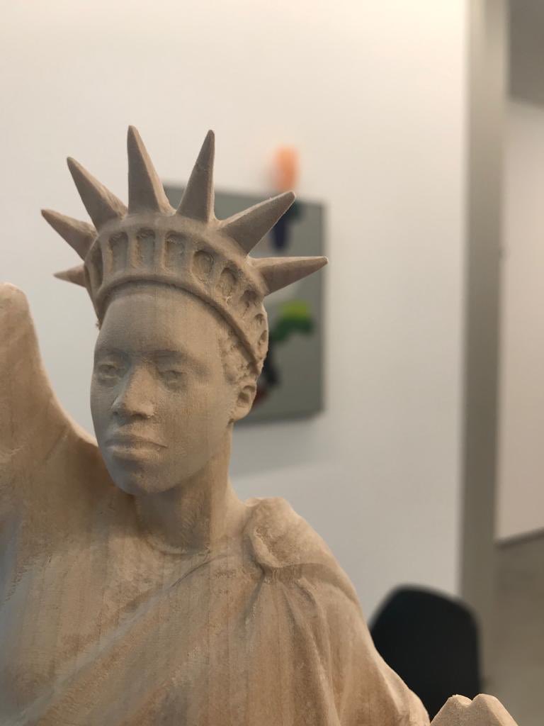 VerilyK's tweet photo. Zojuist #sneakpreview van de komende #Kunstaanbieding. #editie van #StatueOfLiberty van #FernandoSanchezCastillo. Vanaf november te koop! Dank @tbvvgallery voor de fijne samenwerking #RaboKunstcollectie https://t.co/MaIPzh5nMR