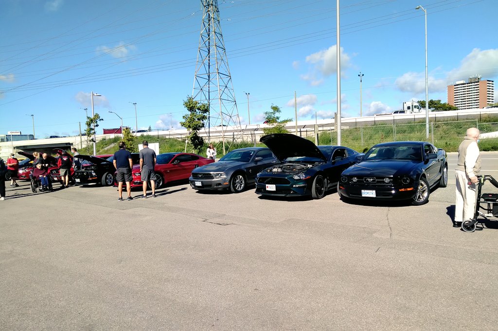 NAUSECAR's tweet photo. Here we are! So nice to get these folks out on a beautiful day to see some beautiful cars! @FordPerformance @Ford @FordCanada @FordMustang @ChaseBriscoe5 
#InvestInKindness https://t.co/tPsWIkpZbr