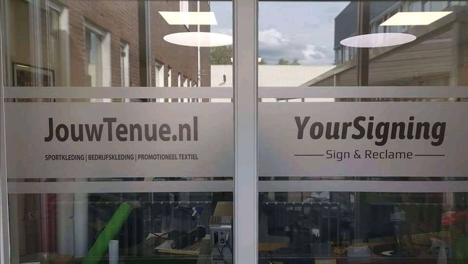 RunForCancer's tweet image. Met dank voor de gesponsorde jacks m.facebook.com/jouwtenue/