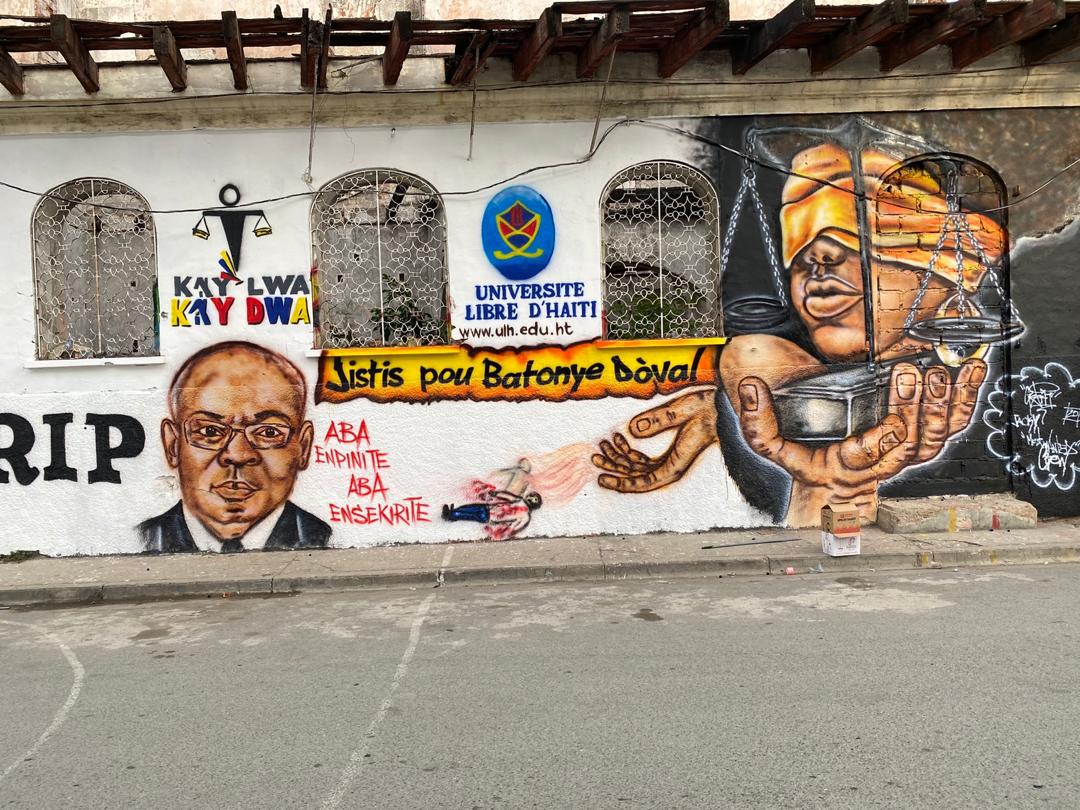 Haiti Retweeter tweet media