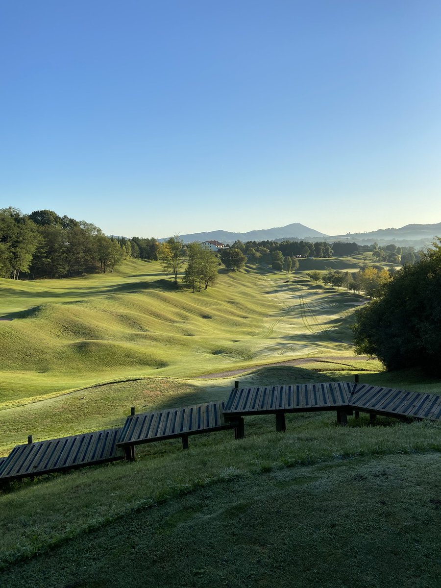 dvillarrib's tweet photo. Mi oficina hoy.. #hardworksummum #sansebastian #basozabal @summumgolf @Mitsubishi_ES https://t.co/Wu5YIg1i5Z