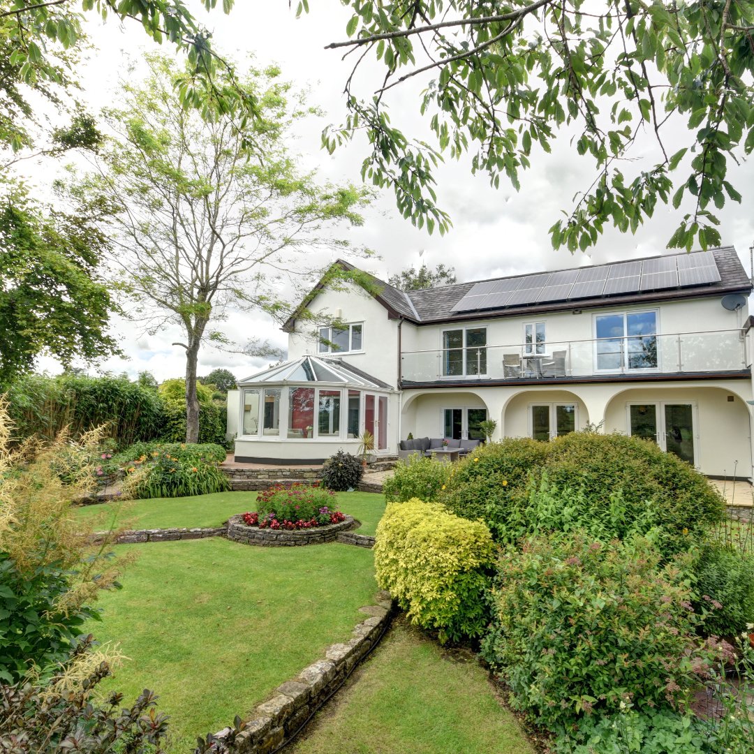 HerbertRThomas's tweet image. OPEN HOUSE 12th SEPTEMBER  | 10am-12 noon | £750,000 🏡

Please telephone 01446 772911 to register your interest

Full property details: bit.ly/3gXgzbs

#openhouse #fivebedroom #ukpropertyforsale #forsale