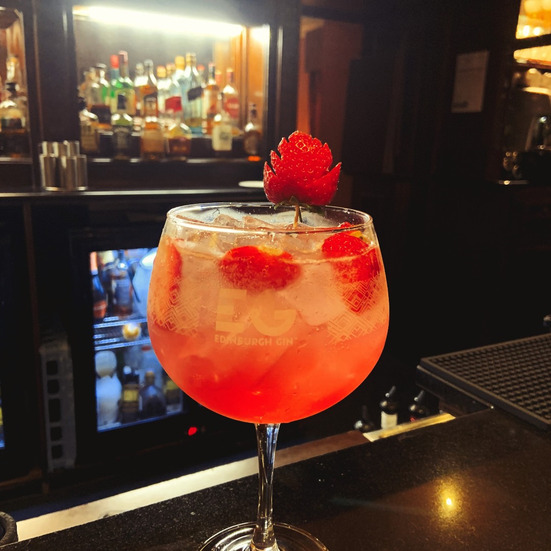 Our September cocktail of the month is 'From Dalmahoy with Love.' This sweet treat contains Eden Mill Love Gin, Kwai Feh Lychee Liquer, cranberry juice, lemon juice, elderflower cordial and sugar. 

Weekend plans = sorted!

#dalmahoy #cocktailofthemonth #edenmilllovegin