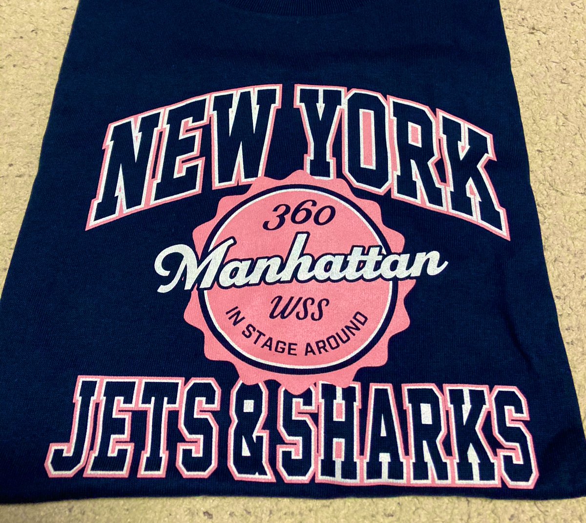 tira_mocha's tweet photo. ネット販売見逃してたのか、見たことないTシャツあった!かわいい!
#WSS3 https://t.co/fsygwKYBHJ