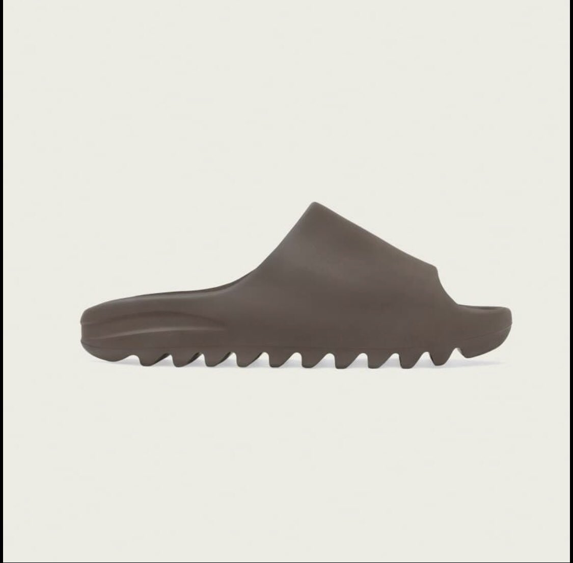 recklessmnl's tweet photo. PRE SELLING ALL IN TRANSIT

Yeezy Slides 
Soot
Sz 9uk (9.5us)
Price: 10k 

Bone
Sz 9uk (9.5us)
Price: 12k 

Take both for 21k 
Pm me https://t.co/0g0imeHrKS