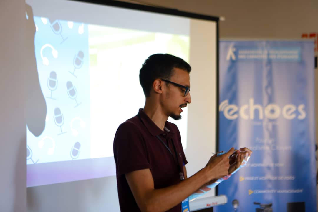 adceoran's tweet photo. Lancement de la deuxième session Echoes pour un Journalisme citoyen ce matin avec nos chers formateurs et participants.
Le projet Echoes rentre dans le cafre du projet D-jil soutenu par @CFImedias 
#ADCE #D_Djil https://t.co/tu2KTwkET8