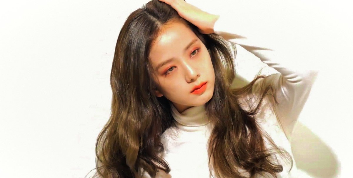 jisooartsy's tweet photo. KIM JISOO Everyone https://t.co/ou8UwiTM8k