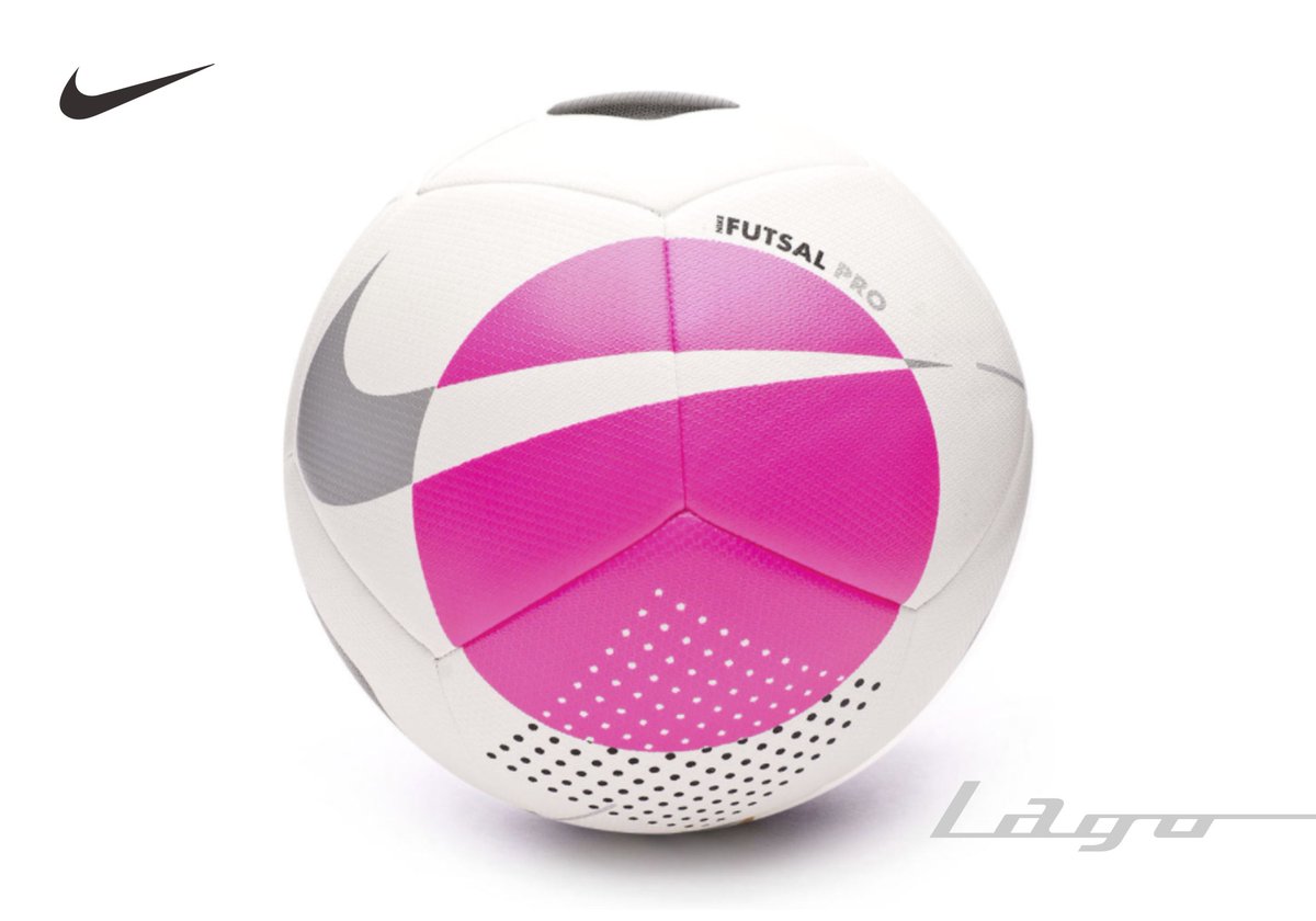 FutbolLago's tweet photo. Tenemos en la tienda nuevos modelos de #balones de #futbol de la marca @Nike.

#premier #seriea #futsal #futbolsala #futbollago @nikefootball https://t.co/I6qdsLVigQ
