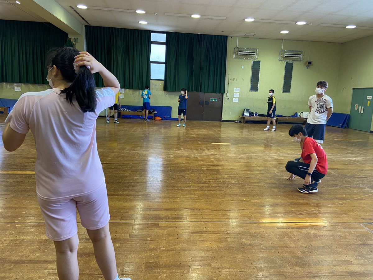 今日も体験練習を行いました！
4人の一年生が参加してくれました👏

今週の練習は、毎回一年生が来てくれて嬉しかったです

来週も引き続き練習体験・見学を受け入れますので、ぜひいらしてください🙌

↓感染症対策のため、間隔をあけてミーティング、練習を行なっています