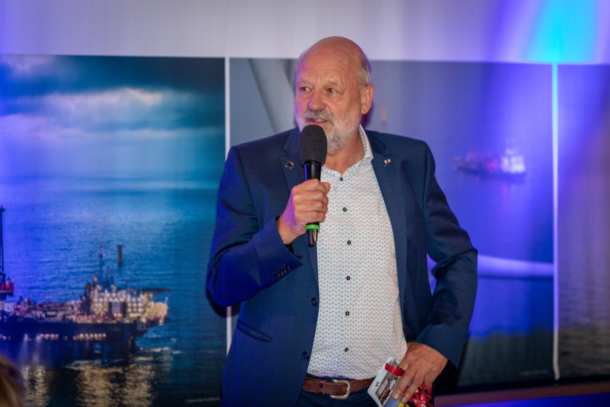 WABWindnetwork's tweet photo. About last night: Thank you Maike Schaefer, @RafeCourageFCDO, Philippe Kavafyan, and @HJFell for your inspiring dinner speeches at #windforce2020! #offshorewindindustry pictures: @wirrwa https://t.co/lF0gWUKdF6