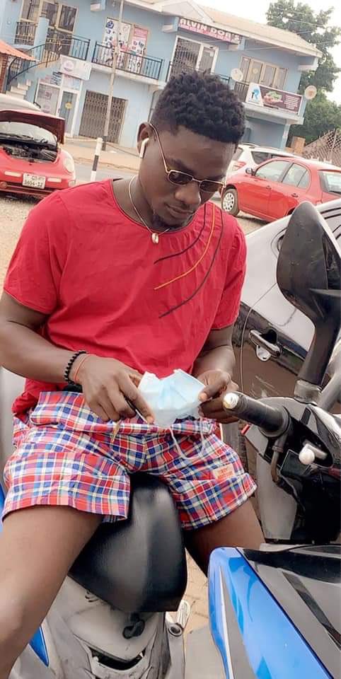 y1025fm's tweet photo. Happy Birthday to you   @MasterBanqxx of #YArmy God Bless You Forever 💚🙏🏻 https://t.co/LW45rOb7RB