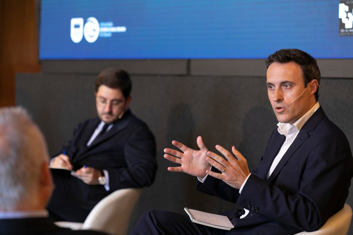 Gipuzkoa's tweet photo. 📊 El diputado de Hacienda, Jabier Larrañaga, ha defendido un #modelofiscal progresivo como el de Gipuzkoa, capaz de sostener servicios sociales de primer orden y distribuir la riqueza, manteniendo la capacidad del territorio para generarla. #EtorkizunaEraikiz https://t.co/SXUH4LgtQH
