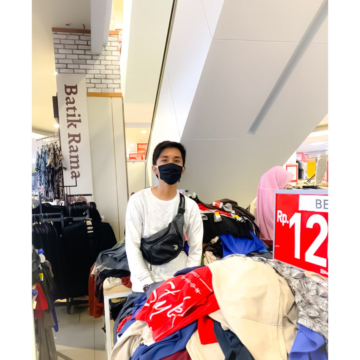 aiqbl__'s tweet photo. Levi ?? https://t.co/3RMXbTF6zj
