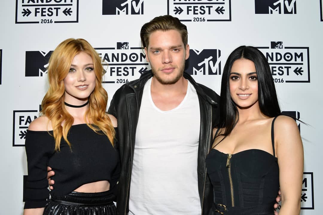 JaceAngelBlood's tweet image. @IzzyShadow_1 @ClaryMFraySH