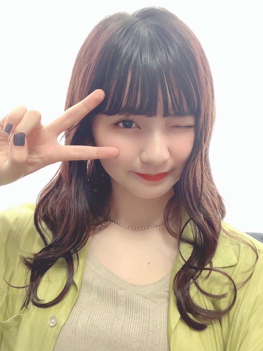 Popteen_jp's tweet photo. レギュモ【1人1000RT】挑戦中！

ナナメリンクでも大活躍のあむあむ❤️
今日で達成を目指して…みなさんご協力お願いします✊✨
(今回、引用RTはカウントしてません😭)

あむあむからのメッセージ💌
餃子、寝る事、服が大好きなあむあむこと下山碧夢です👸🏼✨
トップモデル目指してます突き進みます！ https://t.co/iOQPZZbzGo