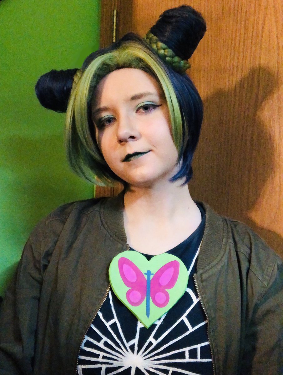 DisloyalCosplay tweet picture