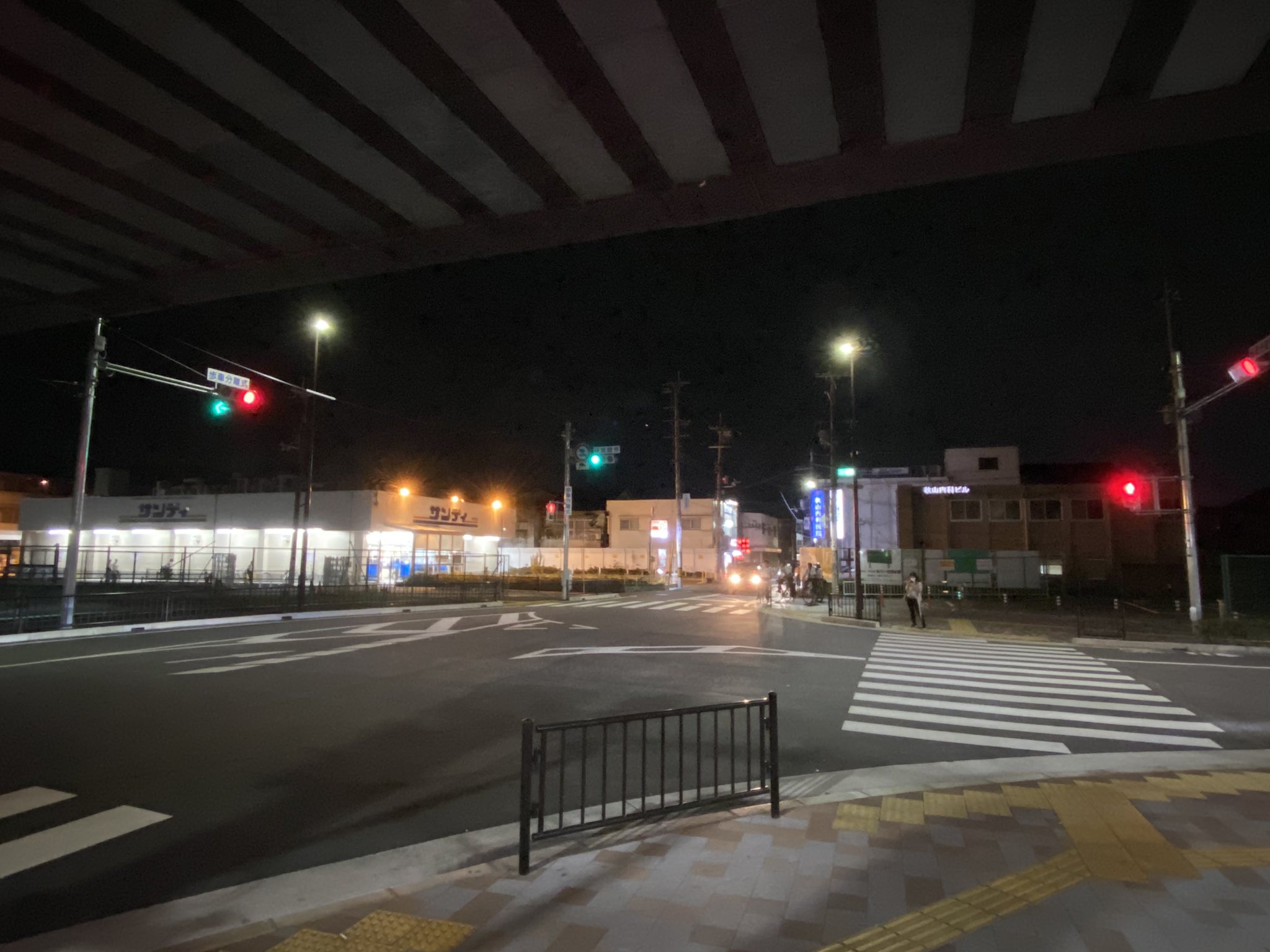Subway1116 ｱﾆﾏｴｰﾙ 最高 部屋に虎徹があり 夜の東花園駅前 ニトリモール東大阪に行こうかな Higao T Co Joart1e1ax Twitter