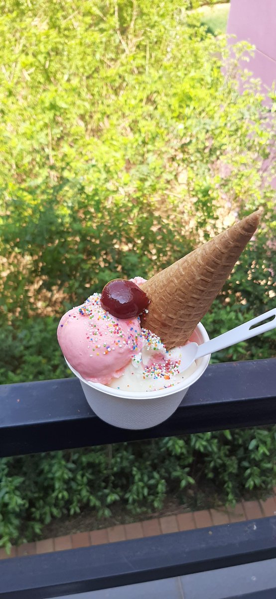 kerridgecs_za's tweet photo. It's Spring and it's Friday so we are enjoying some ice cream at the office today...with all social distancing measures in place. Enjoy the weekend! #KerridgeCSSA #IntegK8tedERP #Software https://t.co/El9606JfRt