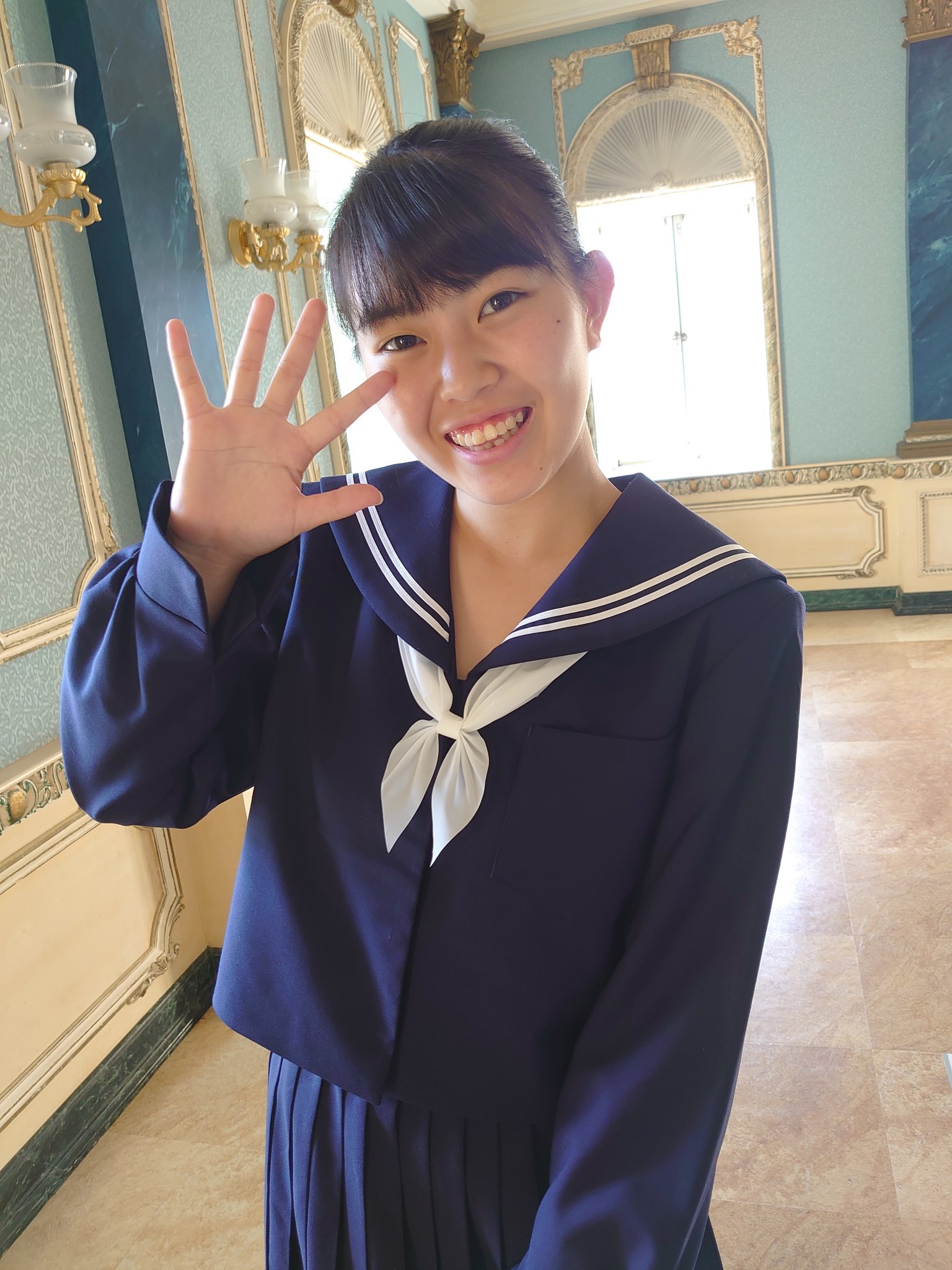 激安 超特価商店街 公式】和歌山アイドルFunxFam最新 X: على 学生服