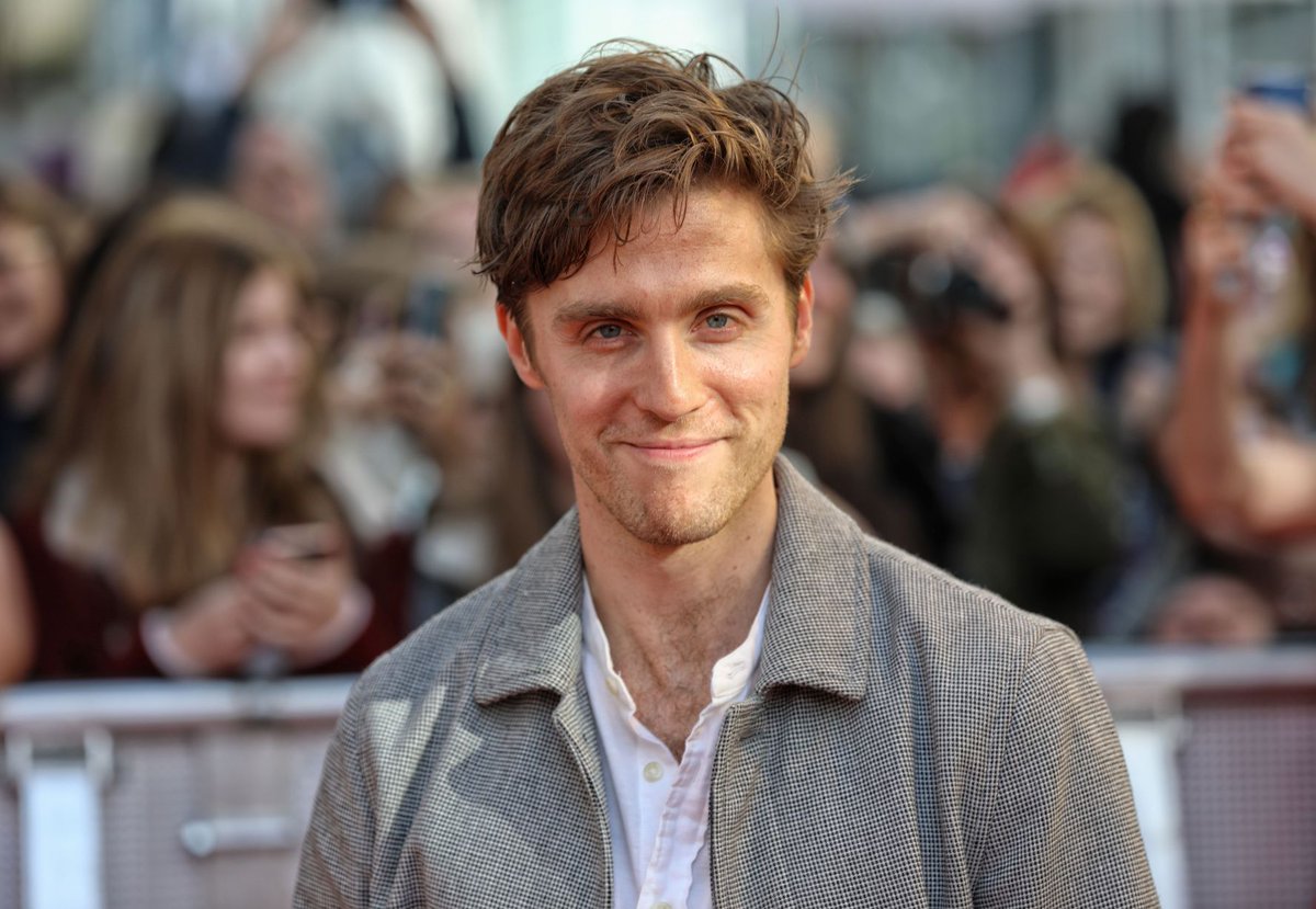 manics1984's tweet photo. Now that's what I call #FarthingFriday! You are all MOST welcome π #JackFarthing #FarthingFans #Poldark https://t.co/h5jkBJNQos