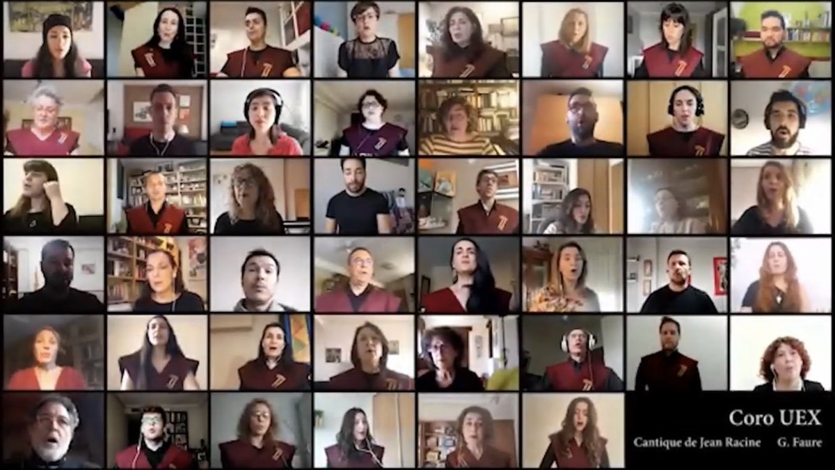 Estamos en el acto de apertura solemne del curso académico 2020/2021 de la <a href="/infouex/">UEx</a> @Junta_Economia <a href="/maldonado_eco/">Juanjo Maldonado</a> hablando de la universidad y de los grandes retos que tenemos por delante ...