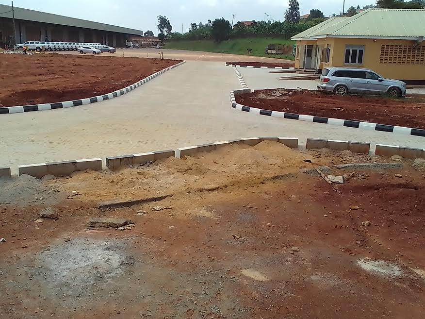 MusiimentaMilly's tweet photo. 🔹Laying of pavers, tiles.
🔹Design and construction of drainage, buildings and roads.
🔹Preparing  Bill of quantities.
🔹Drawing architectural plans and Structure analysis.
🔹Manufacturer's of all concrete products.
Interested to #supportMyHustle
WhatsApp on +256781408726 https://t.co/xHycpT59BU